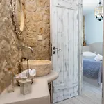 Villa Peratsi Stone Naxos City
