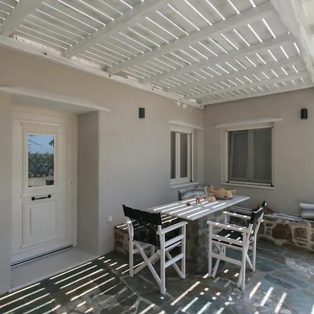 Peratsi Stone Villa Naxos City