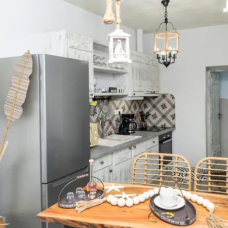 Villa Peratsi Stone *